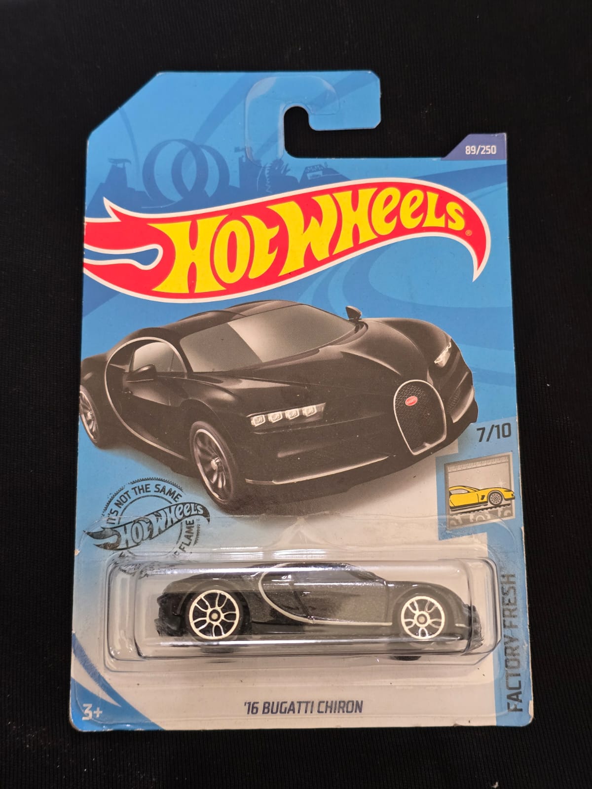 16 buggati chiron Black coulour